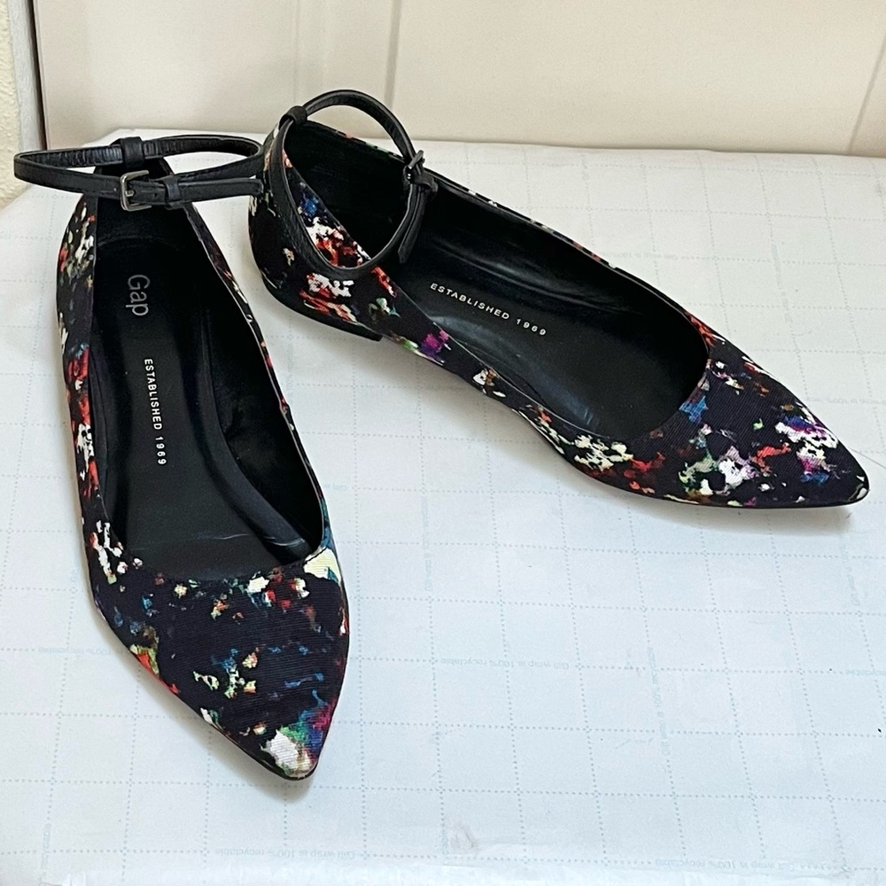 GAP floral print ballet flat shoes with ankle strap